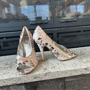 Jessica Simpson Gold Foil Peep Toe Heels